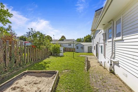 Photo of property in 202 Archers Road, Glenfield, Auckland, 0629