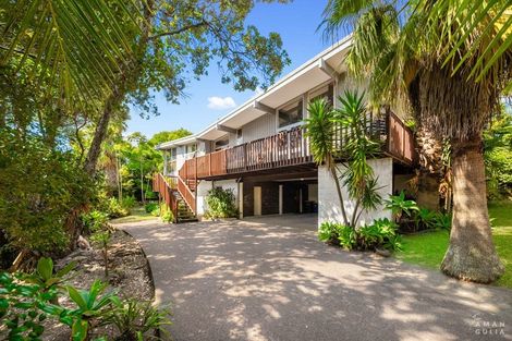 Photo of property in 3 Kathleen Street, Totara Vale, Auckland, 0627