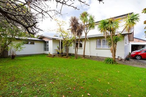 Photo of property in 7 Alma Place, Milson, Palmerston North, 4414