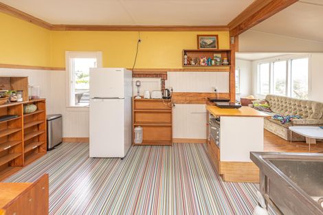 Photo of property in 157 Cornfoot Street, Castlecliff, Whanganui, 4501