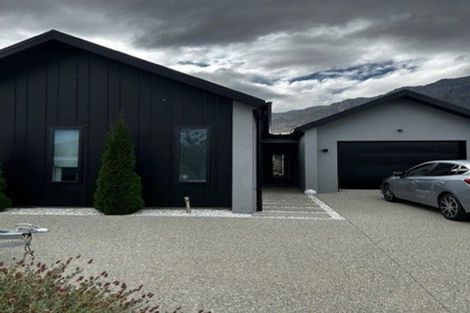 Photo of property in 64 Muster Road, Jacks Point, 9371