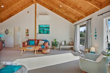 Photo of property in 16 Ao Marama Place, Kerikeri, 0294