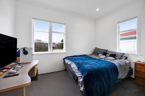 Photo of property in 18 Stanners Street, Eltham, 4322