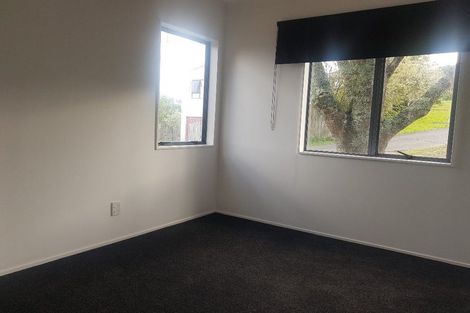 Photo of property in 1/22 Valecrest Place, Bayview, Auckland, 0629