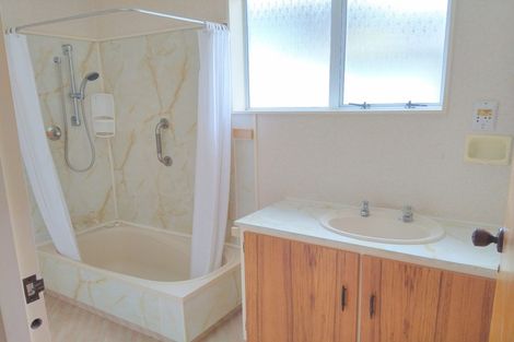 Photo of property in 2/12 Newton Street, Fitzroy, New Plymouth, 4312