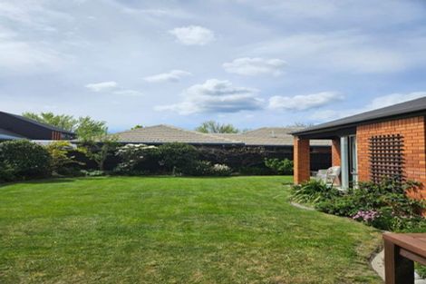 Photo of property in 14 Abingdon Court, Avonhead, Christchurch, 8042