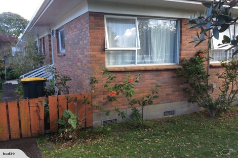 Photo of property in 1/17 Doment Crescent, Orewa, 0931