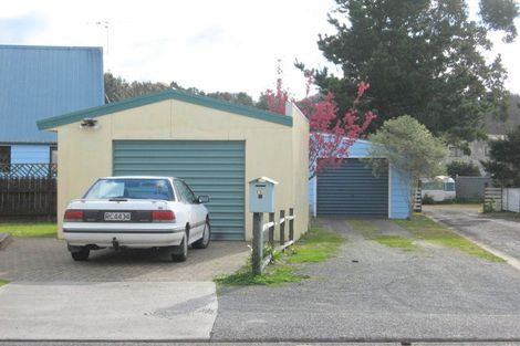 Photo of property in 116a Mckellar Place, Whangamata, 3620