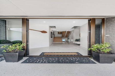 Photo of property in 1/285 Bleakhouse Road, Mellons Bay, Auckland, 2014