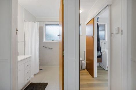 Photo of property in 3b Bideford Street, Brooklands, New Plymouth, 4310