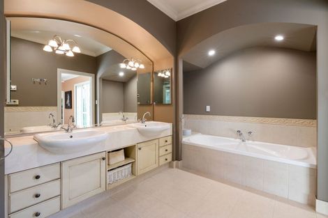 Photo of property in 77 Harrowfield Drive, Harrowfield, Hamilton, 3210