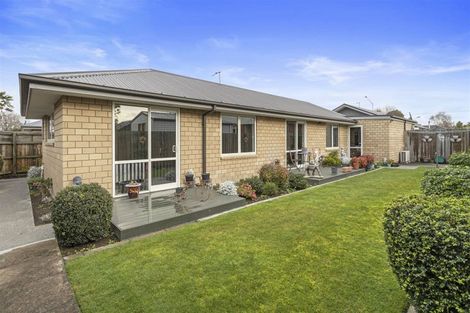 Photo of property in 2/78 Marshland Road, Shirley, Christchurch, 8061