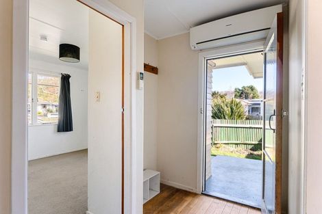 Photo of property in 12 Ropata Street, Kaiti, Gisborne, 4010