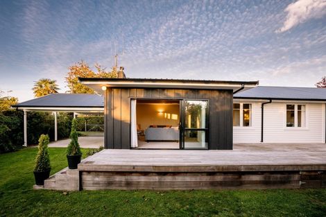 Photo of property in 141 Williams Street, Cambridge, 3434