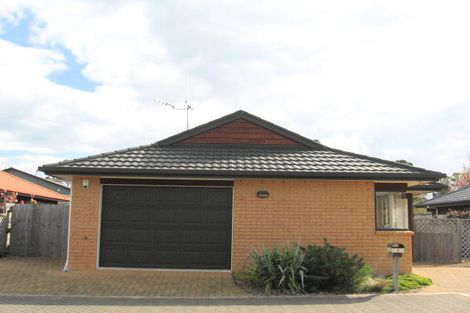 Photo of property in 2 Moffat Way, Bethlehem, Tauranga, 3110