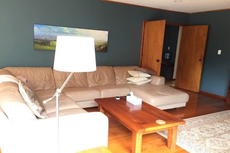Photo of property in 2/7 Montrose Terrace, Mairangi Bay, Auckland, 0630