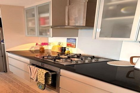 Photo of property in 25 Bejoy Rise, East Tamaki Heights, Auckland, 2016