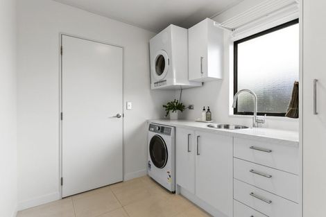 Photo of property in 1/75 Kowhai Road, Mairangi Bay, Auckland, 0630