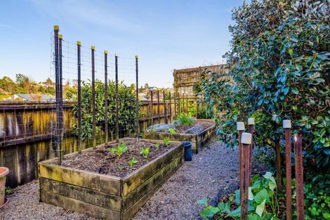 Photo of property in 15 Anderson Way, Highlands Park, New Plymouth, 4312