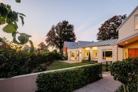 Photo of property in 3 Le Quesnoy Place, Cambridge, 3434