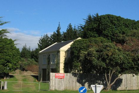 Photo of property in 70 Te Moana Road, Waikanae Beach, Waikanae, 5036