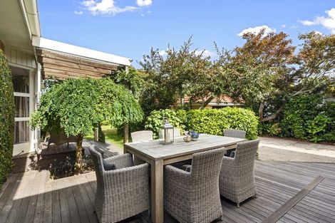 Photo of property in 33 Dalethorpe Avenue, Fairfield, Hamilton, 3214