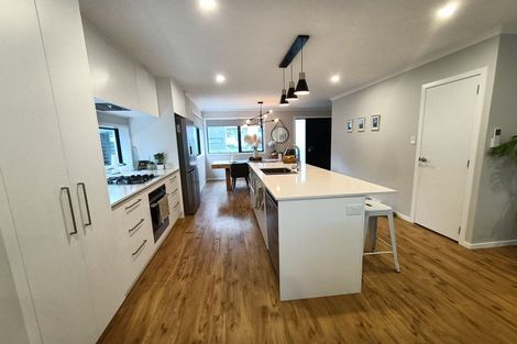 Photo of property in 72 Mawai Hakona Drive, Wallaceville, Upper Hutt, 5018