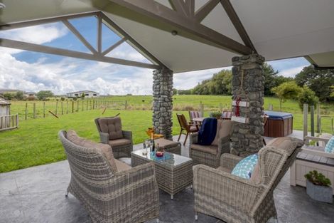 Photo of property in 9 Tullahoma Way, Ohau, Levin, 5570