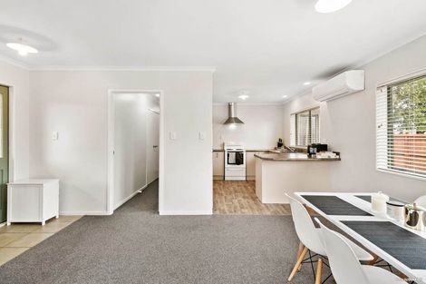 Photo of property in 23 George Crescent, Buckland, Pukekohe, 2677