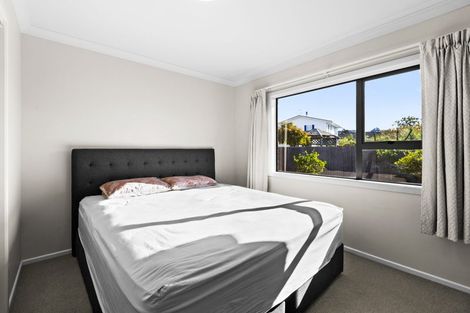 Photo of property in 28a Howard Road, Taradale, Napier, 4112