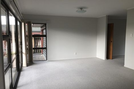 Photo of property in 3/16 Evans Road, Glen Eden, Auckland, 0602