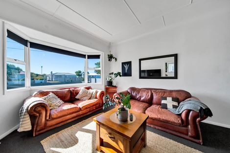 Photo of property in 165 Waihi Road, Hawera, 4610