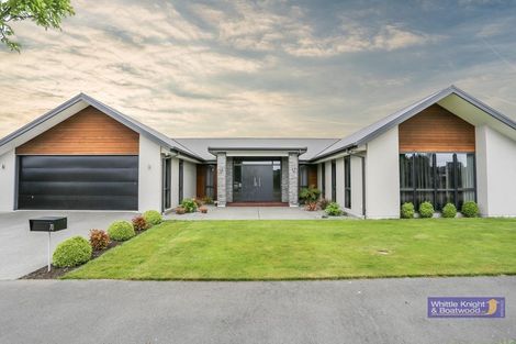 Photo of property in 70 Bluestone Drive, Parklands, Christchurch, 8083