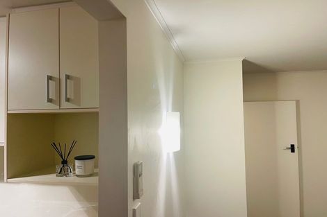 Photo of property in 2/58 Amaru Road, One Tree Hill, Auckland, 1061