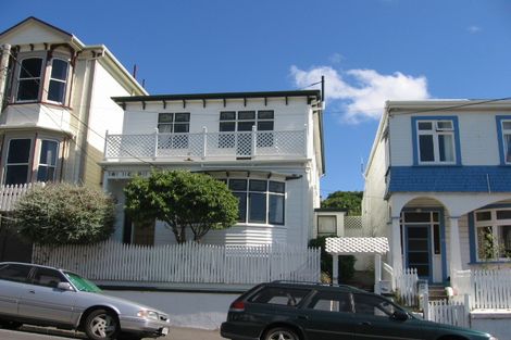 Photo of property in 52 Majoribanks Street, Mount Victoria, Wellington, 6011