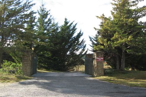 Photo of property in 251 Beacon Point Road, Wanaka, 9305