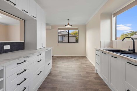 Photo of property in 65a Pohutukawa Drive, Owhata, Rotorua, 3010