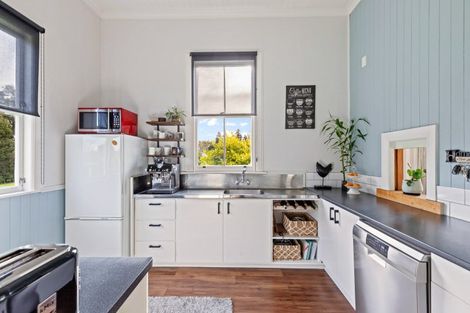 Photo of property in 458 Mountain Road, Lepperton, New Plymouth, 4373