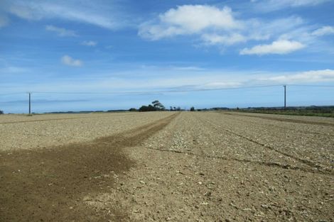 Photo of property in 1272 State Highway 1, Manakau, Otaki, 5583