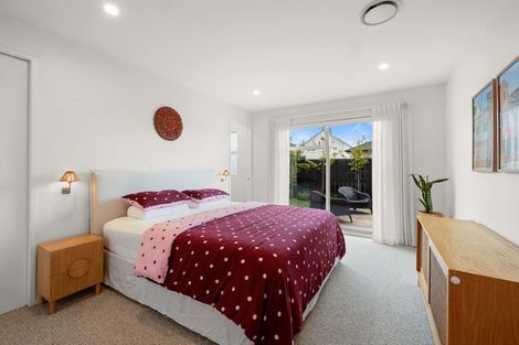 Photo of property in 409 Frankley Road, Ferndale, New Plymouth, 4310