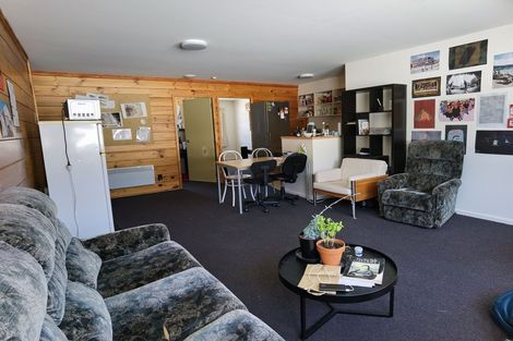 Photo of property in Drummond Street Flats, 15/19 Drummond Street, Mount Cook, Wellington, 6021