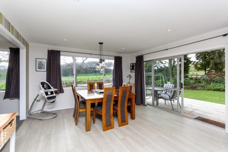 Photo of property in 142 Awai Road, Tarurutangi, New Plymouth, 4372