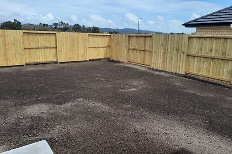 Photo of property in 91 Kaurinui Crescent, One Tree Point, 0118