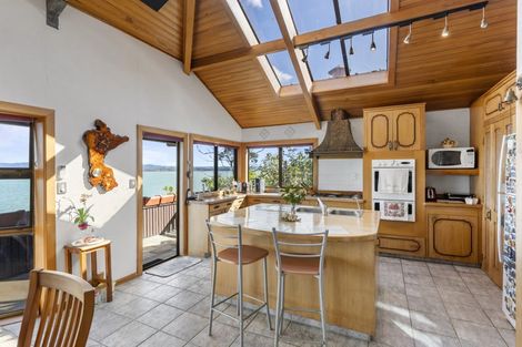 Photo of property in 16 Brigantine Drive, Beach Haven, Auckland, 0626