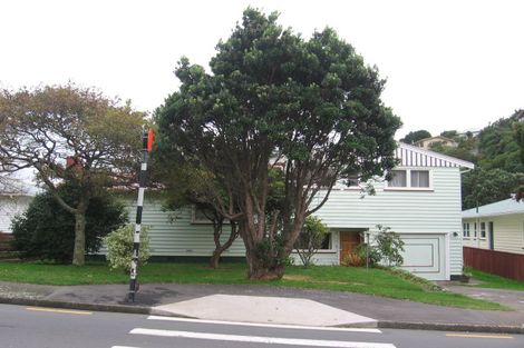 Photo of property in 96 Broderick Road, Johnsonville, Wellington, 6037