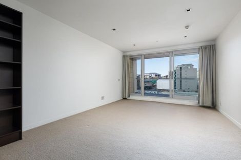 Photo of property in Monument Apartments, 4d/245 Wakefield Street, Te Aro, Wellington, 6011
