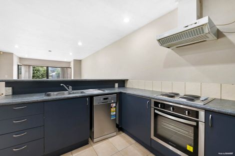 Photo of property in 4/202 Massey Road, Mangere East, Auckland, 2024