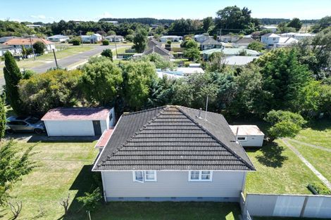 Photo of property in 10 Easton Street, Foxton, 4814