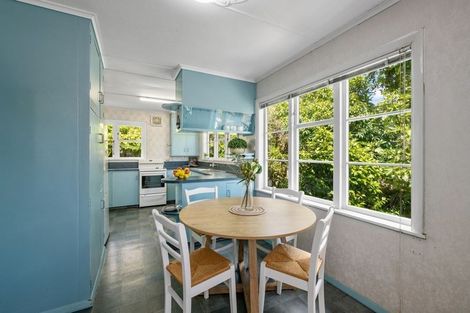 Photo of property in 87 Horoeka Street, Stokes Valley, Lower Hutt, 5019