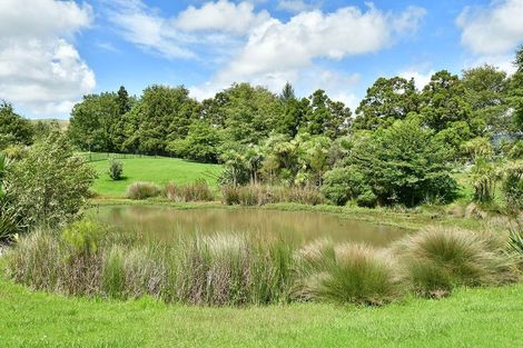 Photo of property in 31 Cabeleigh Drive, Helensville, 0800